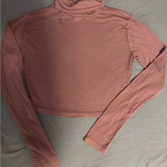 Active USA Pink Fitted Crop Turtleneck Top soft stretchy size small layering - Picture 1 of 4